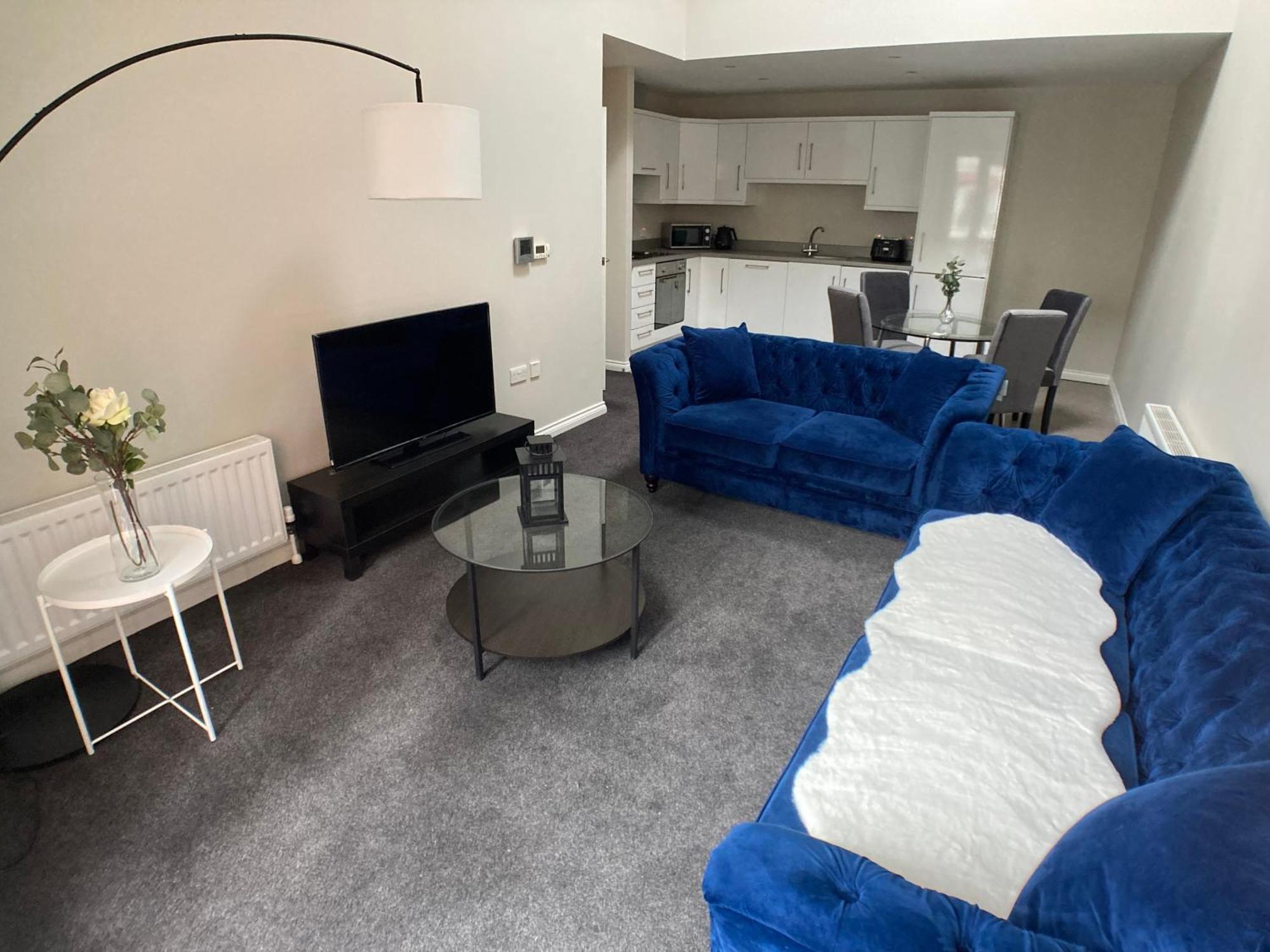 Edward St Apartment *
